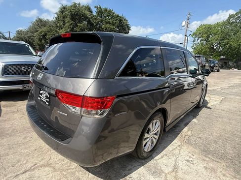 Used 2016 Honda Odyssey SE image 6