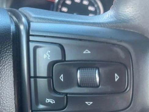 Used 2021 GMC Sierra 1500 AT4 w/ AT4 Value Package AWD/4WD image 23