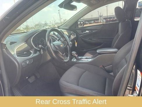 Used 2022 Chevrolet Malibu RS image 10