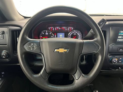 Used 2018 Chevrolet Silverado 1500 Custom w/ Custom Value Package AWD/4WD image 14