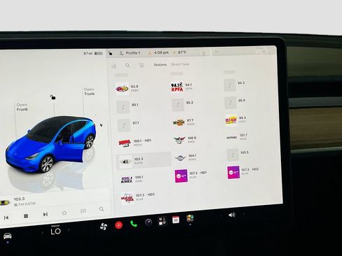 Used 2022 Tesla Model Y Long Range AWD/4WD image 14