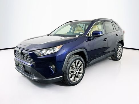 Used 2020 Toyota RAV4 XLE Premium AWD/4WD image 3