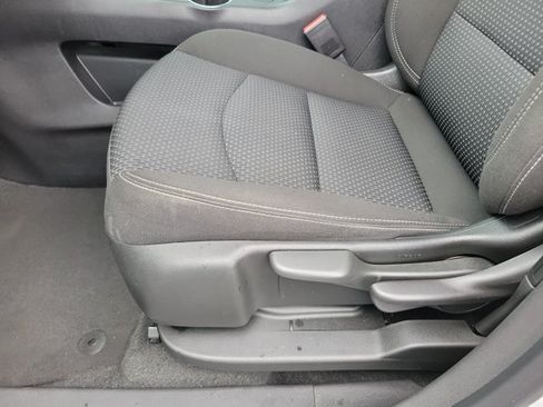 Used 2023 GMC Terrain SLE w/ Elevation Edition FWD image 13