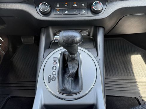 Used 2015 Kia Sportage LX FWD image 18
