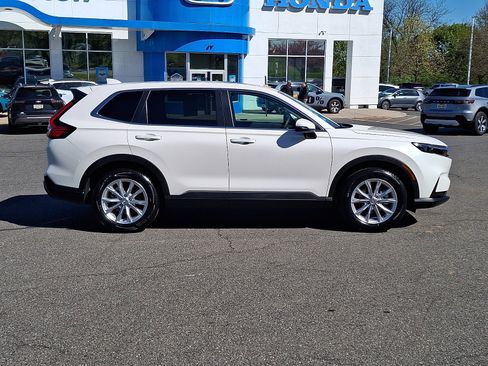 Used 2024 Honda CR-V EX image 7