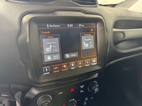 Used 2023 Jeep Renegade Trailhawk w/ Trailhawk Elite Group image 13