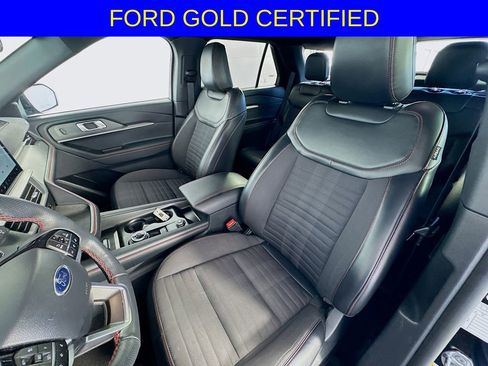 Certified 2025 Ford Explorer ST-Line w/ ST-Line Street Pack image 21