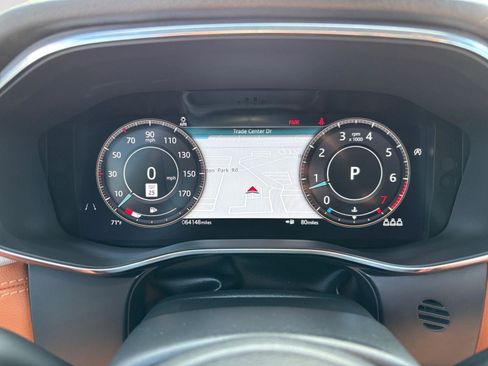 Used 2021 Jaguar XF R-Dynamic SE AWD/4WD image 16