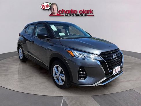 Certified 2025 Nissan Kicks Play S FWD image 8