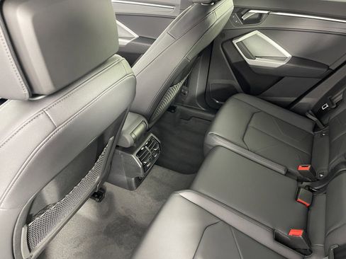 New 2025 Audi Q3 2.0T Premium image 35