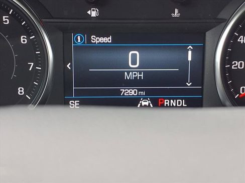 Used 2024 Chevrolet Equinox LT w/ LPO, Floor Liner Package image 17