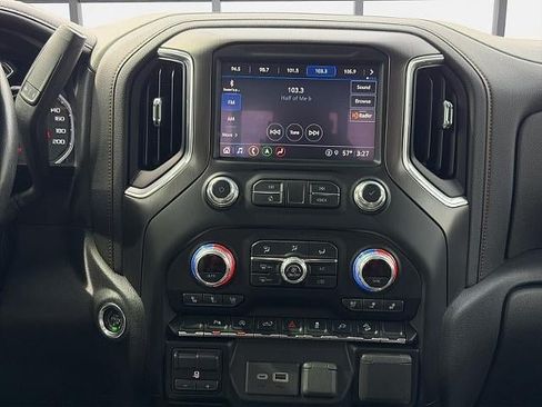 Used 2021 GMC Sierra 1500 AT4 w/ AT4 Value Package AWD/4WD image 24