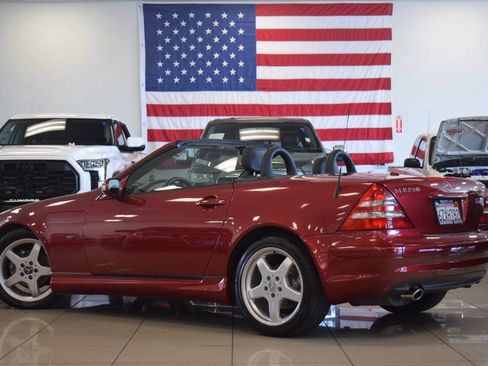 Used 2004 Mercedes-Benz SLK 230 image 19