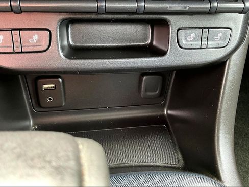 Used 2016 Chevrolet Colorado Z71 AWD/4WD image 31