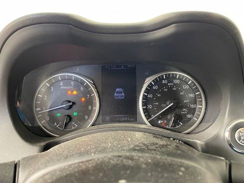 Used 2018 INFINITI Q50 Luxe RWD image 5