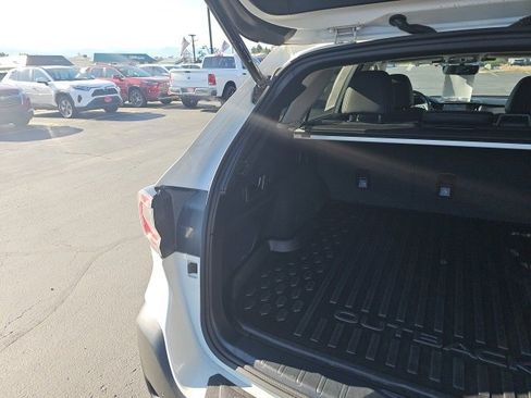 Used 2023 Subaru Outback Limited image 12