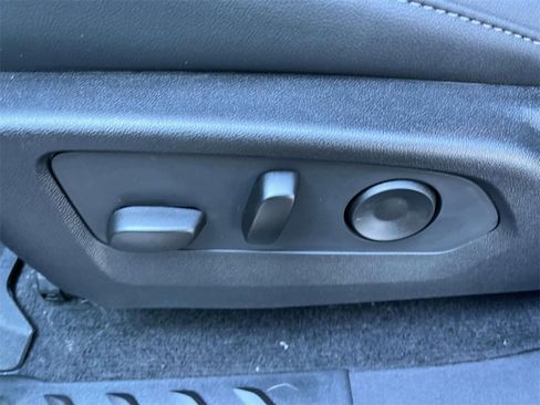 New 2026 GMC Canyon Elevation w/ Convenience Package image 22