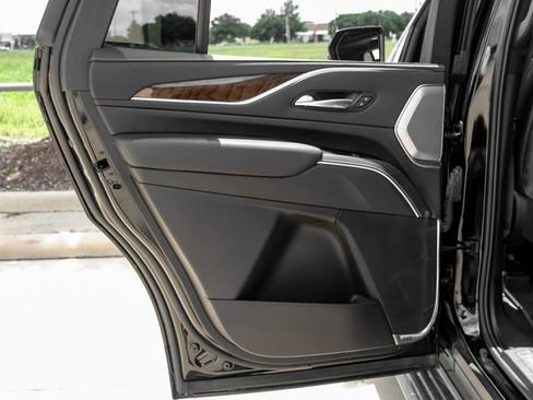 Used 2024 Cadillac Escalade Sport Platinum w/ LPO, ONYX Package AWD/4WD image 54