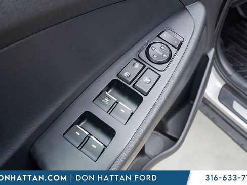 Used 2021 Hyundai Tucson Ultimate w/ Cargo Package FWD image 19