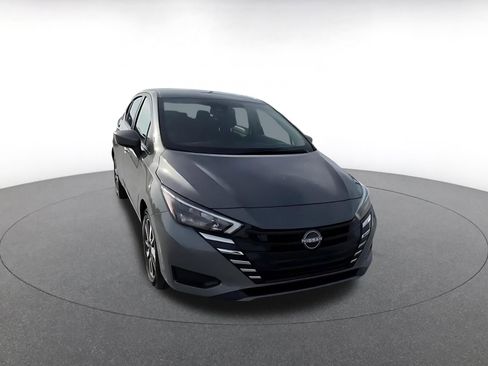 Used 2025 Nissan Versa SV FWD image 3