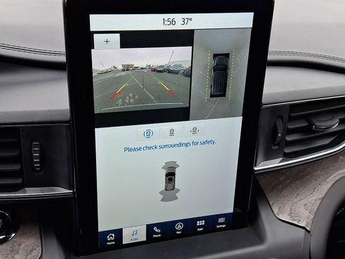 Used 2020 Ford Explorer Platinum w/ Premium Technology Package image 21