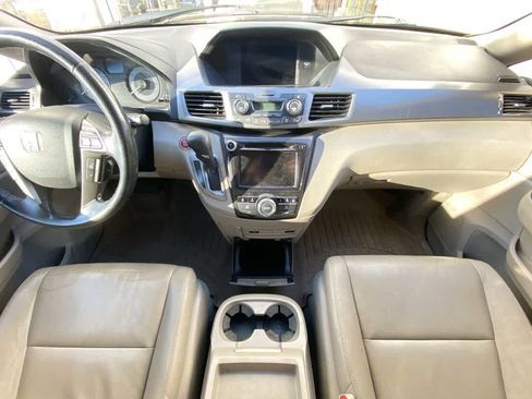 Used 2016 Honda Odyssey Touring image 16