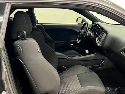 Used 2019 Dodge Challenger R/T RWD image 32