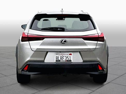 Used 2019 Lexus UX 250h w/ Premium Package image 4