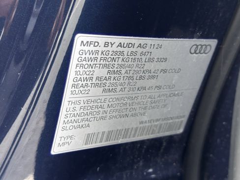 Used 2025 Audi Q8 Premium Plus image 23