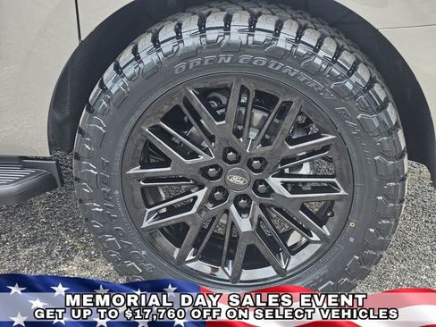 New 2026 Ford Expedition Max Platinum w/ Stealth Appearance Package AWD/4WD image 7