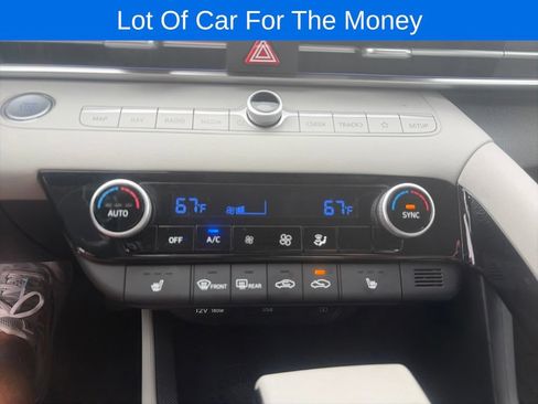Used 2023 Hyundai Elantra Limited FWD image 31
