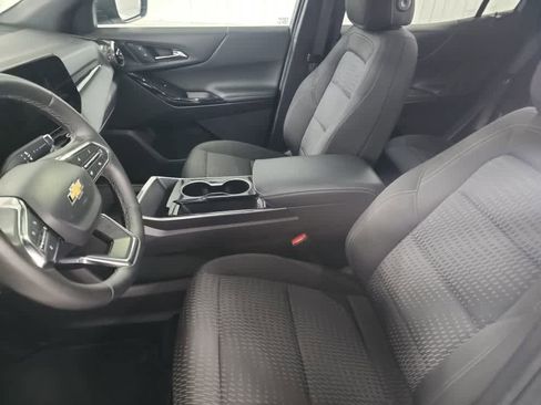 Used 2025 Chevrolet Equinox LT FWD image 19