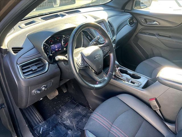 Used 2023 Chevrolet Equinox RS w/ LPO, Cargo Package AWD/4WD image 8