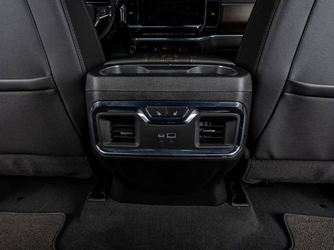 Used 2025 Chevrolet Silverado 2500 High Country w/ LPO, Dark Essentials Package image 33