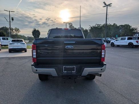 Used 2021 Ford F250 Lariat w/ Lariat Value Package AWD/4WD image 4