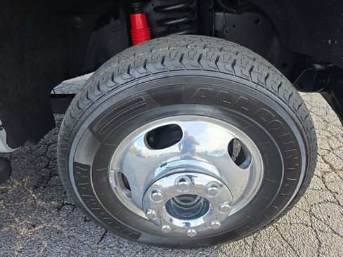 Used 2010 Ford F350 Lariat AWD/4WD image 16