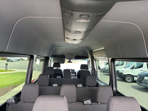 Used 2025 Mercedes-Benz Sprinter 2500 image 17
