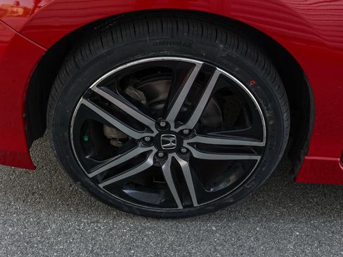 Used 2016 Honda Accord Sport image 11