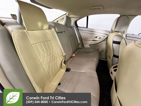 Used 2013 Ford Taurus SE FWD image 17