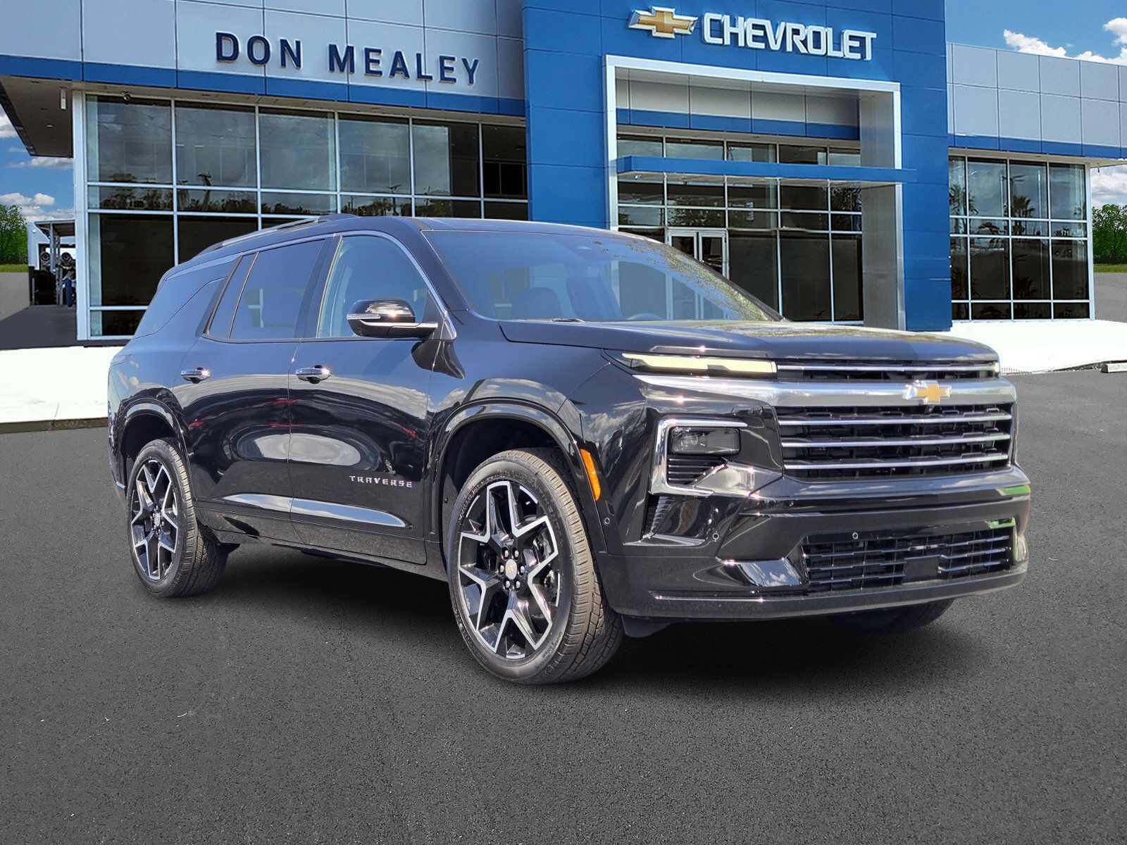 New 2026 Chevrolet Traverse High Country FWD image 1