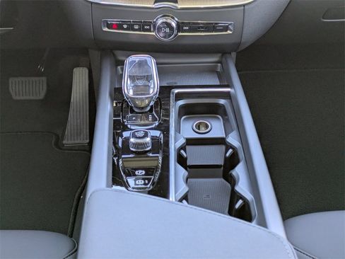 New 2026 Volvo XC60 B5 Core image 21