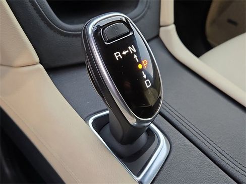 Used 2019 Cadillac XT5 AWD image 14