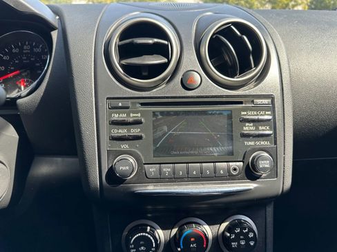 Used 2013 Nissan Rogue SV FWD image 8