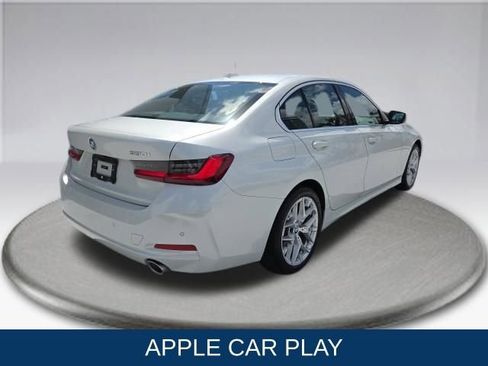 Used 2025 BMW 330i Sedan image 11