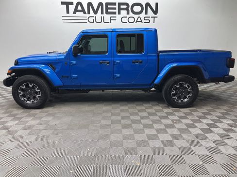 New 2026 Jeep Gladiator Sahara image 2