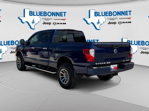 Used 2016 Nissan Titan SL AWD/4WD image 7