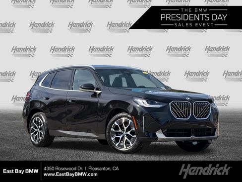 Used 2025 BMW X3 xDrive30i w/ Premium Package image 1