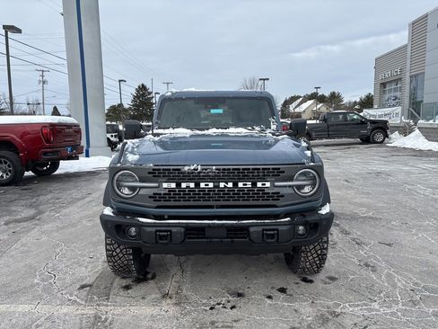 New 2025 Ford Bronco Badlands image 8