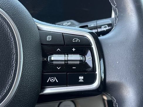 Used 2025 Kia Sorento EX w/ Panoramic Sunroof Package FWD image 42