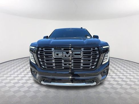 Certified 2025 GMC Yukon Denali Ultimate image 2